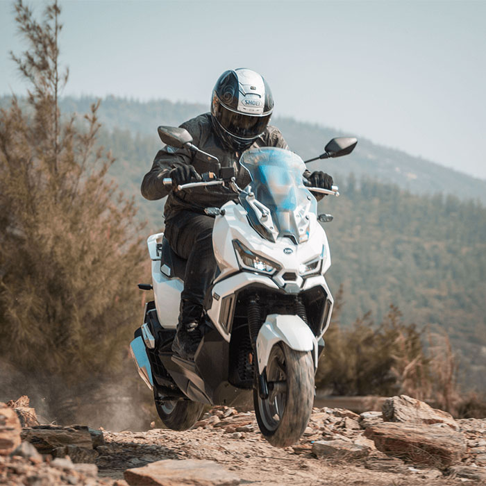 biker man wearing hand gloves